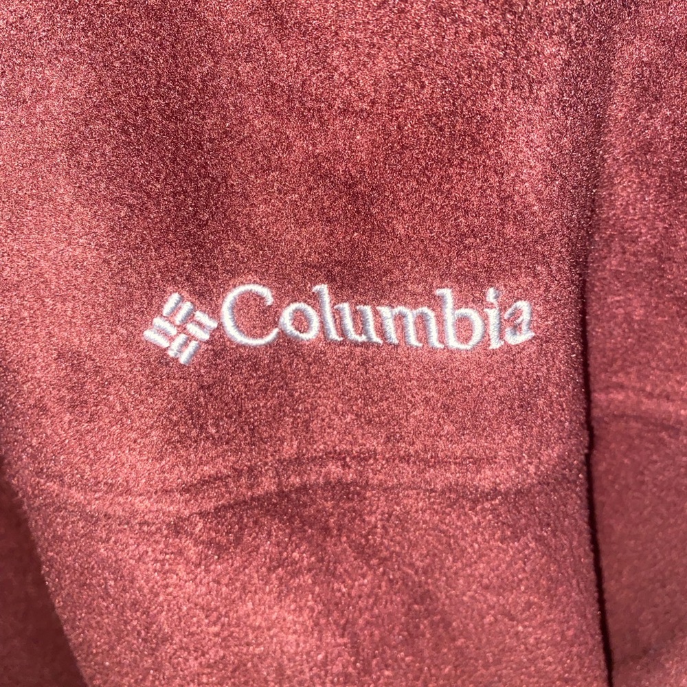 Columbia Women's Maroon Jacket - Picture 3 of 4